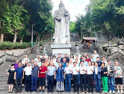 首期“茅台镇诗酒文化体验之旅”圆满结束