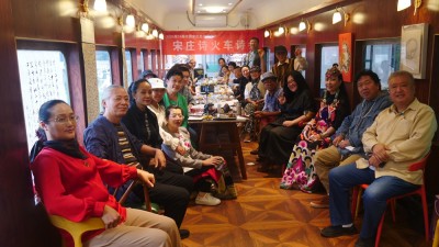 2024第14届中国·宋庄文化艺术节——“宋庄诗火车诗会”举行
