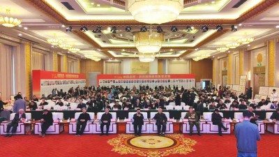十年磨一剑 砺得梅花香 中国军地书画院以骄人政绩享誉海内外
