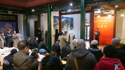 迎马年书画名家邓凌鹰 朱文 桑一田邀请展在京开幕