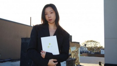 诗人陈朗月：在语言中认真对待玩耍